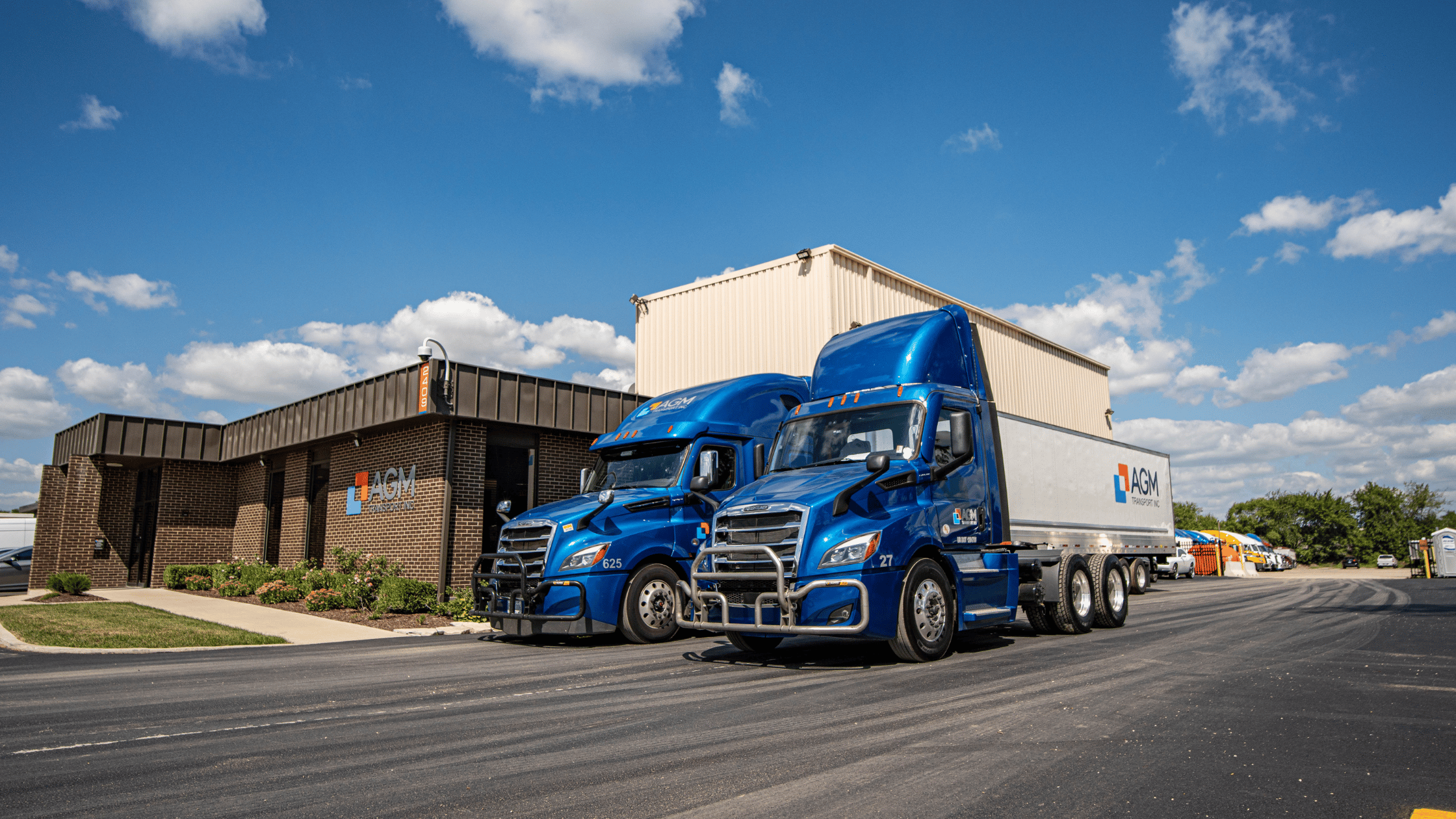 Black and Green Soccer Blog Header (2)